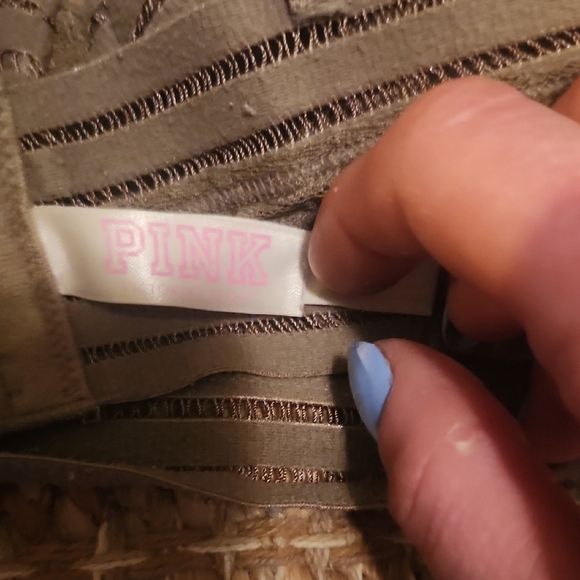 Green Underwire Bra with Molded Cups and Adjustable Straps - Picture 2 of 7